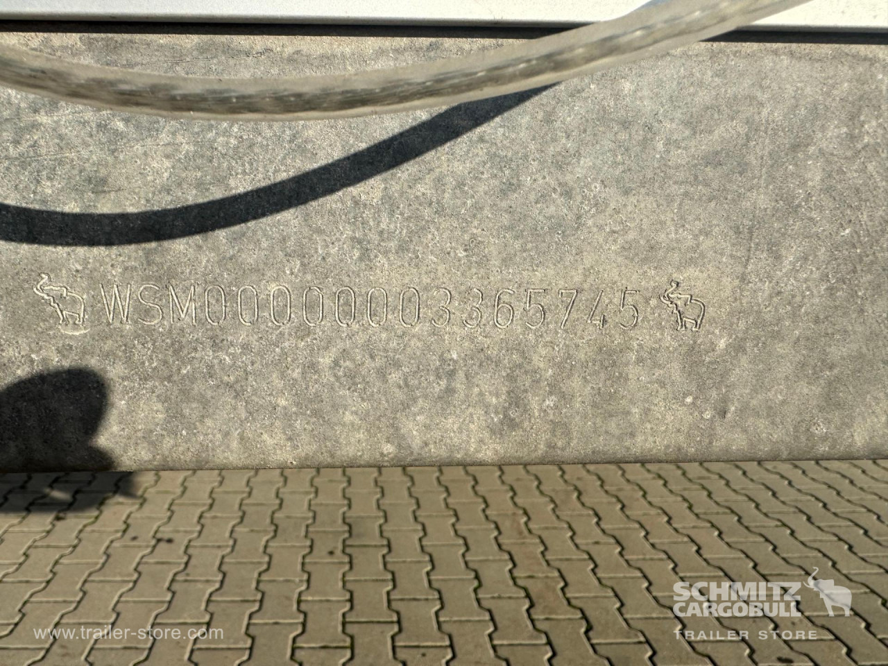 SCHMITZ Curtainsider Standard - Curtainsider semi-trailer: picture 3 SCHMITZ Curtainsider Standard - Curtainsider semi-trailer: picture 3
