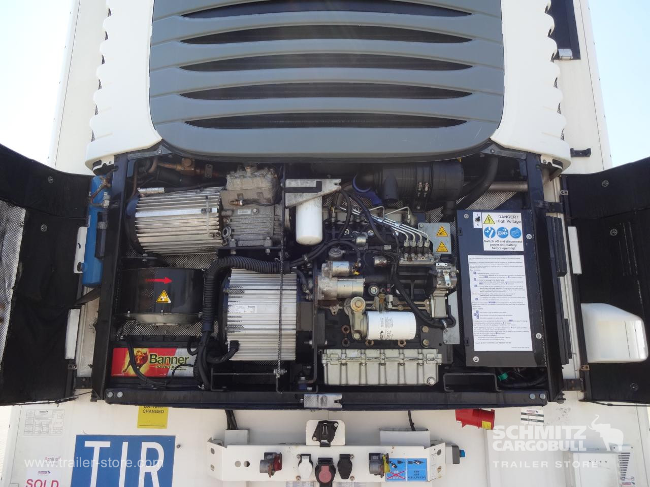 SCHMITZ Reefer Multitemp Double deck - Isothermal semi-trailer: picture 2 SCHMITZ Reefer Multitemp Double deck - Isothermal semi-trailer: picture 2