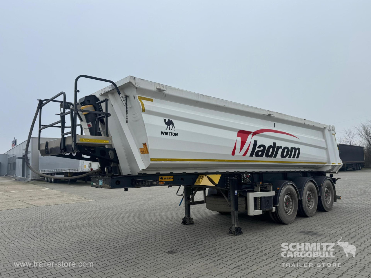 WIELTON Tipper Alu-square sided body 28m³ - Tipper semi-trailer: picture 2 WIELTON Tipper Alu-square sided body 28m³ - Tipper semi-trailer: picture 2