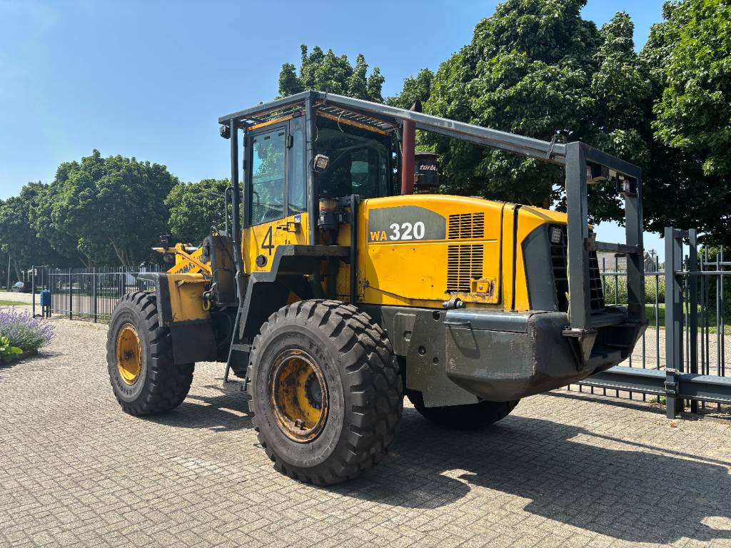 Komatsu WA 320-5 - Wheel loader: picture 3 Komatsu WA 320-5 - Wheel loader: picture 3
