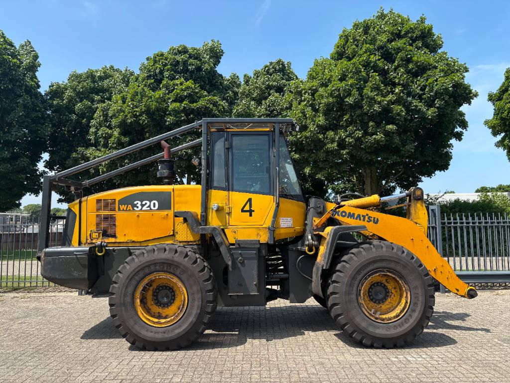Komatsu WA 320-5 - Wheel loader: picture 4 Komatsu WA 320-5 - Wheel loader: picture 4