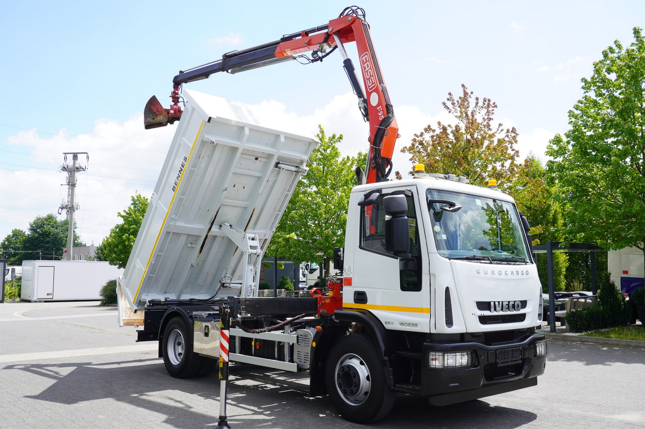 IVECO Eurocargo 160E22 EEV Dump truck / Bortmatic / Crane FASSI F95A.0.22 - Crane truck: picture 3 IVECO Eurocargo 160E22 EEV Dump truck / Bortmatic / Crane FASSI F95A.0.22 - Crane truck: picture 3