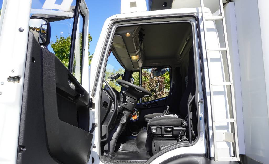 Refrigerator truck IVECO Eurocargo 190-280L 19t E6 / ATP/FRC to 2025 / Lamberet Refrigerator 22 pallets: picture 17