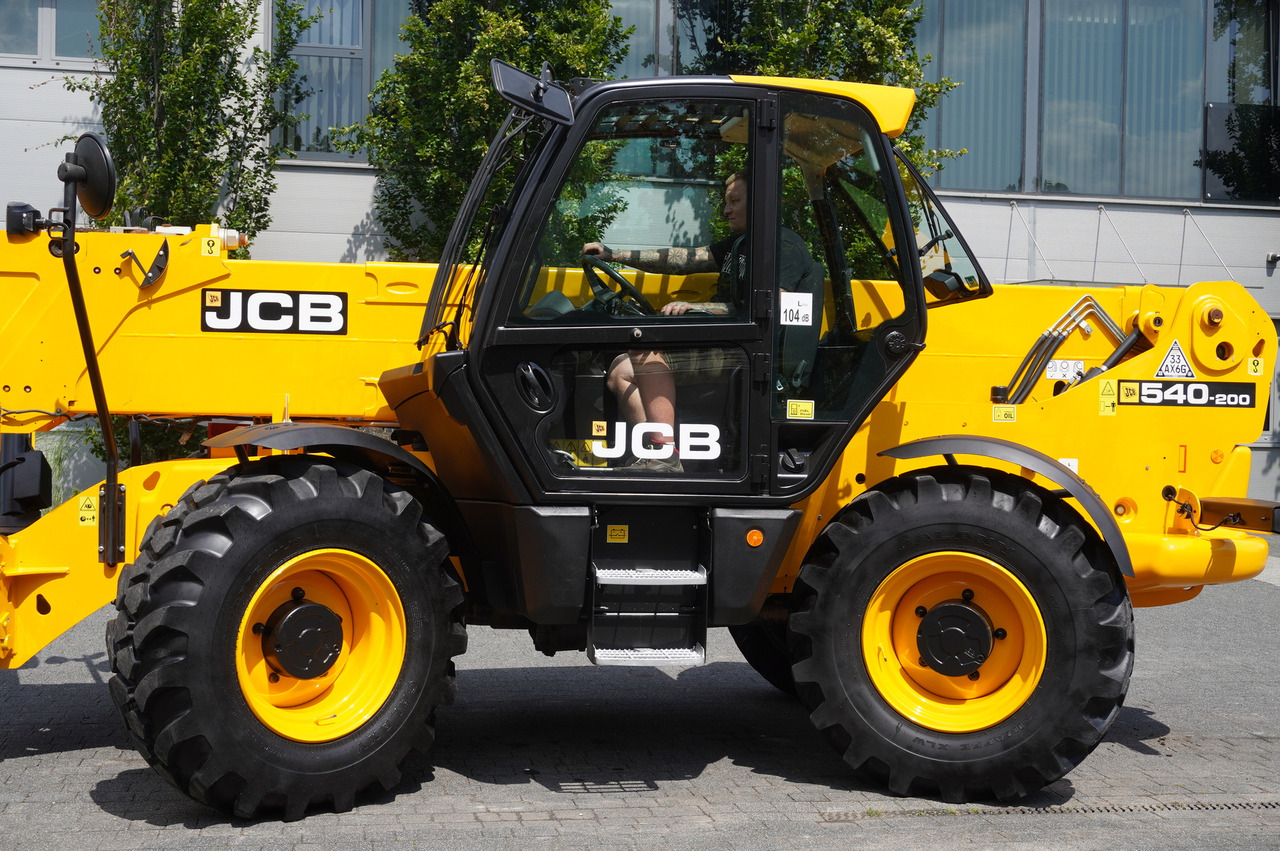 Leasing of JCB 540-200 Telescopic Loader / 20 m reach / joystick JCB 540-200 Telescopic Loader / 20 m reach / joystick: picture 21