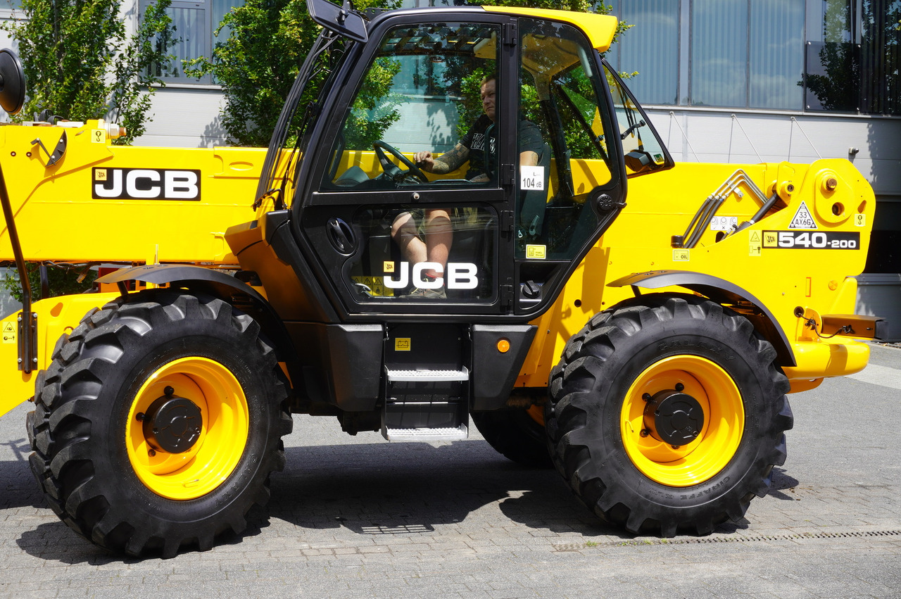 Leasing of JCB 540-200 Telescopic Loader / 20 m reach / joystick JCB 540-200 Telescopic Loader / 20 m reach / joystick: picture 24