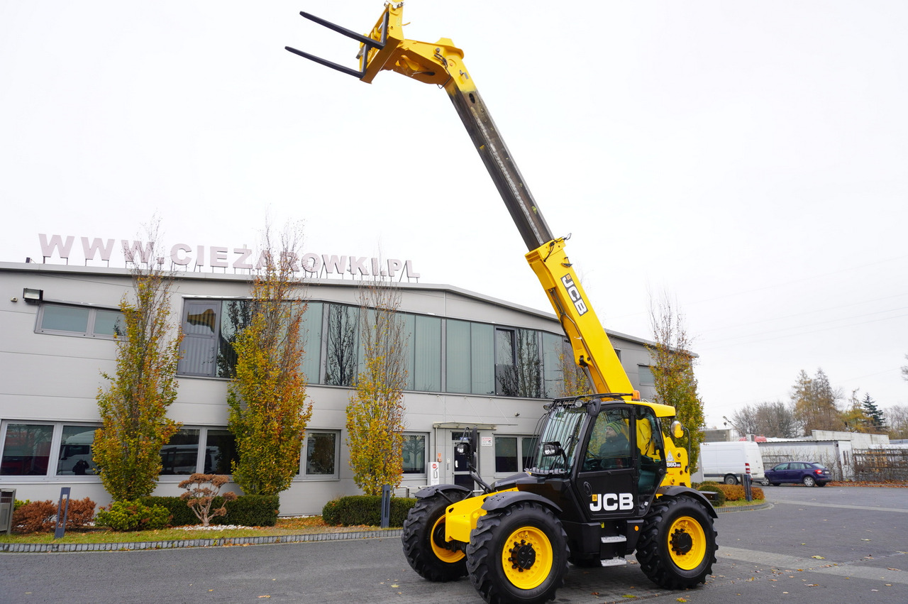JCB 560-80 / 6 ton lifting capacity / power 146 HP - Telescopic wheel loader: picture 2 JCB 560-80 / 6 ton lifting capacity / power 146 HP - Telescopic wheel loader: picture 2