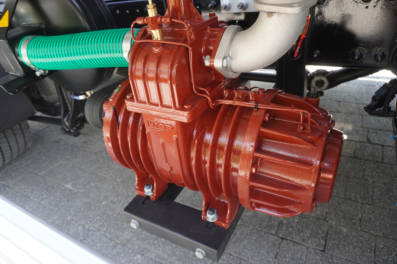 Tank truck MAN TGM 15.250 / NEW septic tank (07/2025) superstructure 8000 l / 160 tho. km!: picture 11