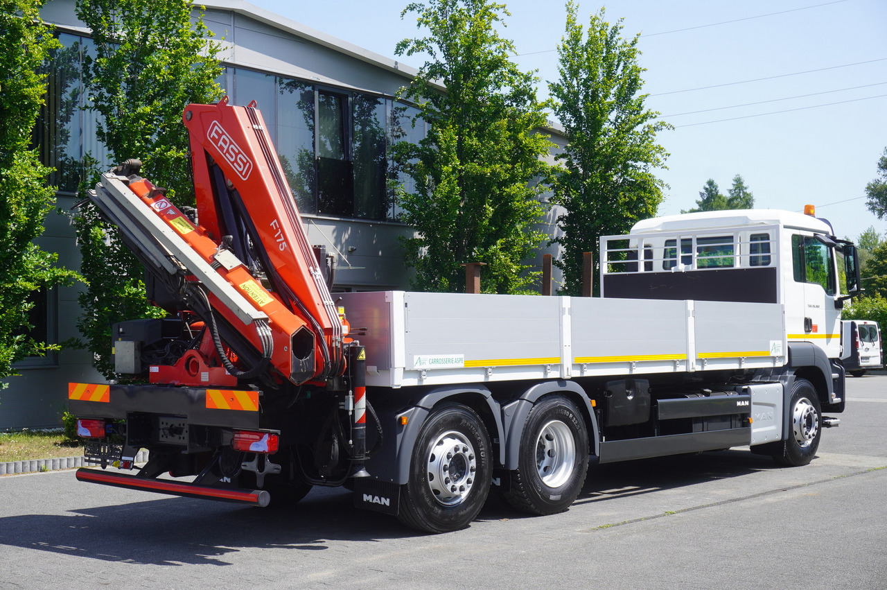 MAN TGS 26.360 Flatbed / Fassi F175 7.7 T / steered 3rd axle - Crane truck: picture 5 MAN TGS 26.360 Flatbed / Fassi F175 7.7 T / steered 3rd axle - Crane truck: picture 5