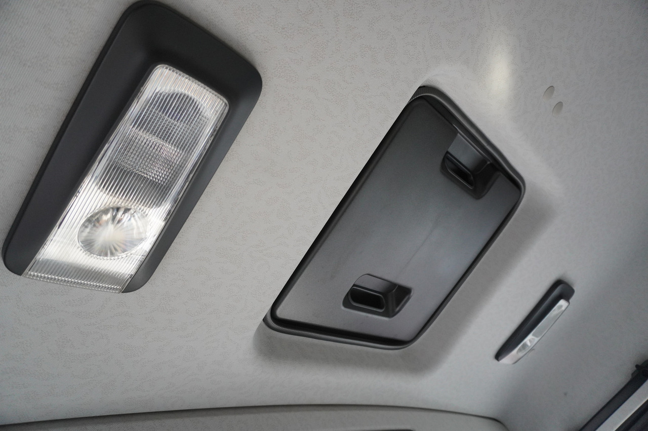 Tank truck MERCEDES-BENZ Actros 1833 / 260 tho. km / NEW septic tank 11000 l: picture 30 Tank truck MERCEDES-BENZ Actros 1833 / 260 tho. km / NEW septic tank 11000 l: picture 30