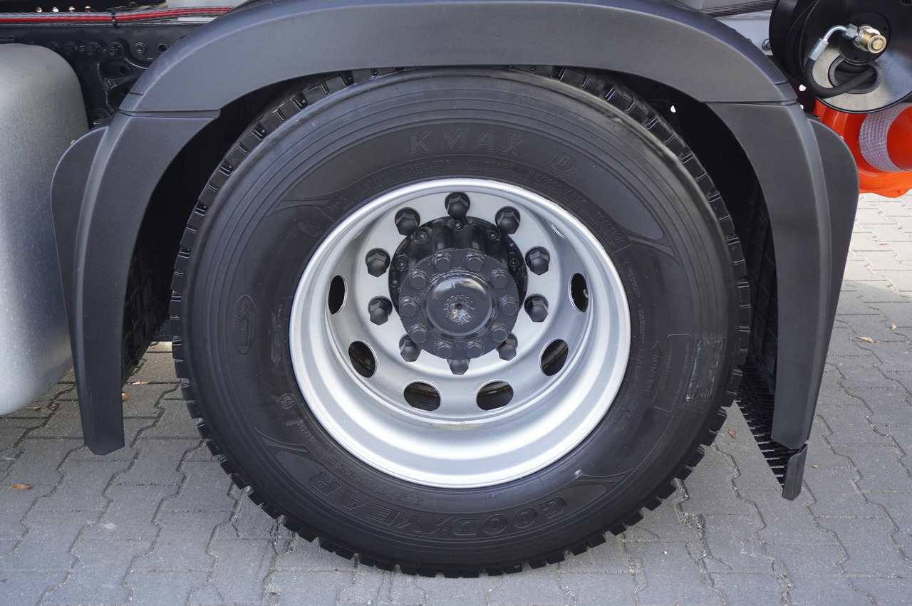 Tank truck MERCEDES-BENZ Actros 1833 / 260 tho. km / NEW septic tank 11000 l: picture 15 Tank truck MERCEDES-BENZ Actros 1833 / 260 tho. km / NEW septic tank 11000 l: picture 15