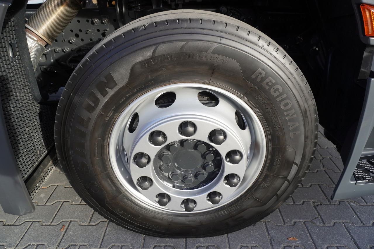 Tank truck MERCEDES-BENZ Actros 1833 / 260 tho. km / NEW septic tank 11000 l: picture 16 Tank truck MERCEDES-BENZ Actros 1833 / 260 tho. km / NEW septic tank 11000 l: picture 16