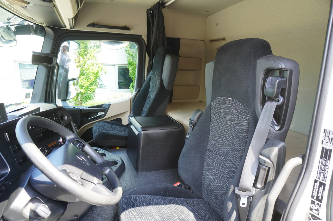 Leasing of MERCEDES-BENZ Actros 1840 / New 3-side tipper 10 EPAL / Diff. lock / Load cap 10 t MERCEDES-BENZ Actros 1840 / New 3-side tipper 10 EPAL / Diff. lock / Load cap 10 t: picture 19 Leasing of MERCEDES-BENZ Actros 1840 / New 3-side tipper 10 EPAL / Diff. lock / Load cap 10 t MERCEDES-BENZ Actros 1840 / New 3-side tipper 10 EPAL / Diff. lock / Load cap 10 t: picture 19