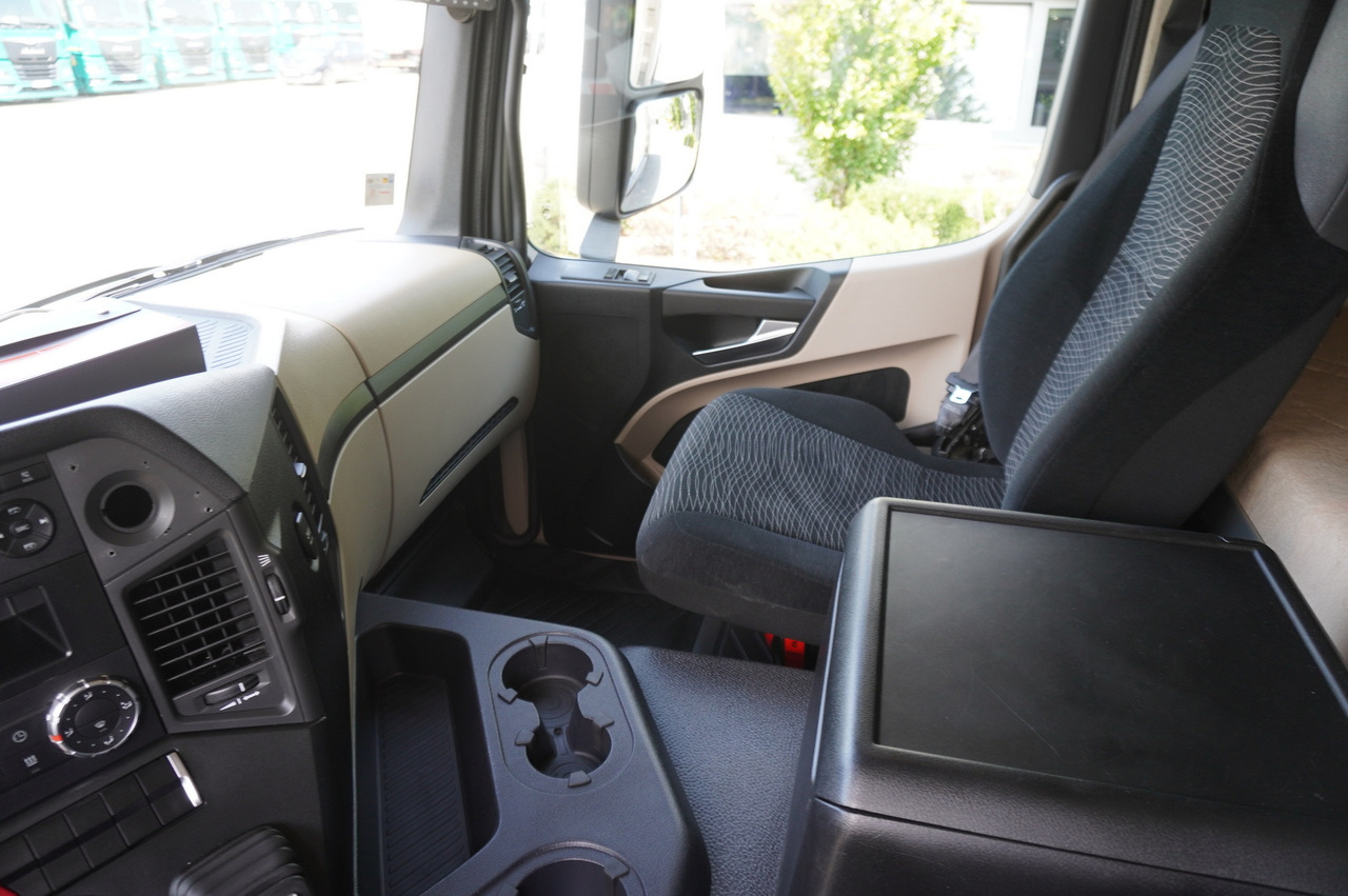 Leasing of MERCEDES-BENZ Actros 1840 / New 3-side tipper 10 EPAL / Diff. lock / Load cap 10 t MERCEDES-BENZ Actros 1840 / New 3-side tipper 10 EPAL / Diff. lock / Load cap 10 t: picture 21 Leasing of MERCEDES-BENZ Actros 1840 / New 3-side tipper 10 EPAL / Diff. lock / Load cap 10 t MERCEDES-BENZ Actros 1840 / New 3-side tipper 10 EPAL / Diff. lock / Load cap 10 t: picture 21