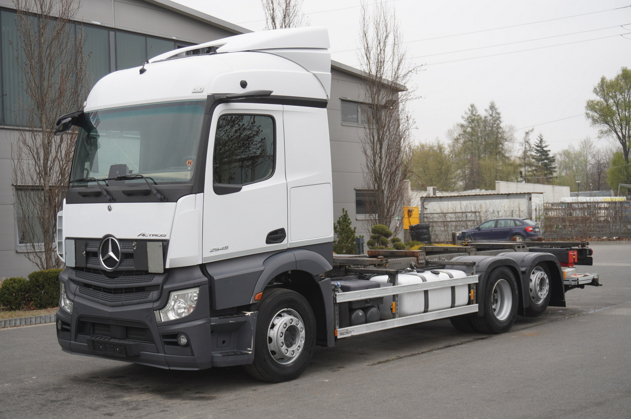Leasing of MERCEDES-BENZ Actros 2545 6×2 MP5 / ADR / several units MERCEDES-BENZ Actros 2545 6×2 MP5 / ADR / several units: picture 7 Leasing of MERCEDES-BENZ Actros 2545 6×2 MP5 / ADR / several units MERCEDES-BENZ Actros 2545 6×2 MP5 / ADR / several units: picture 7