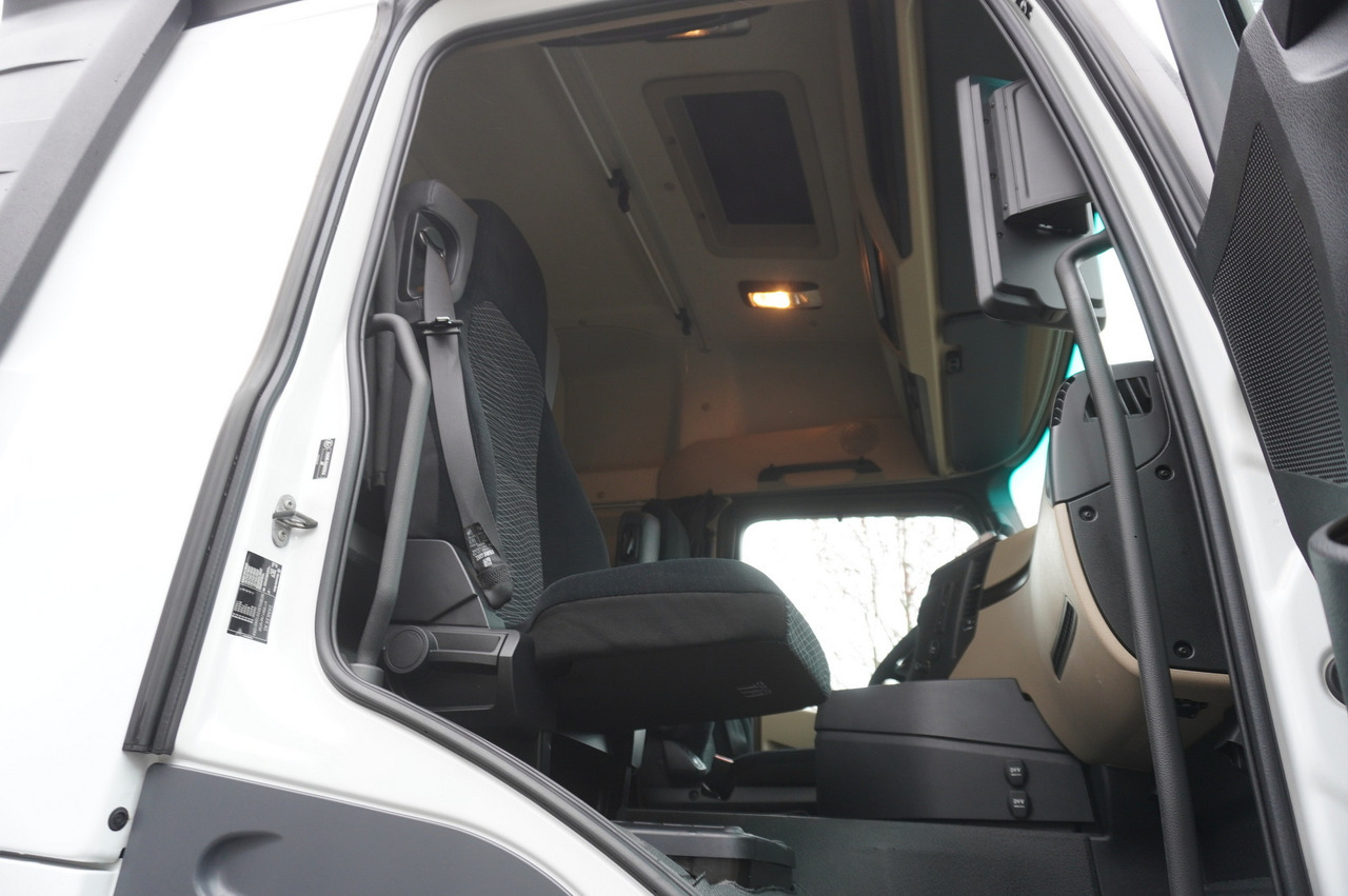 Leasing of MERCEDES-BENZ Actros 2545 6×2 MP5 / ADR / several units MERCEDES-BENZ Actros 2545 6×2 MP5 / ADR / several units: picture 30 Leasing of MERCEDES-BENZ Actros 2545 6×2 MP5 / ADR / several units MERCEDES-BENZ Actros 2545 6×2 MP5 / ADR / several units: picture 30