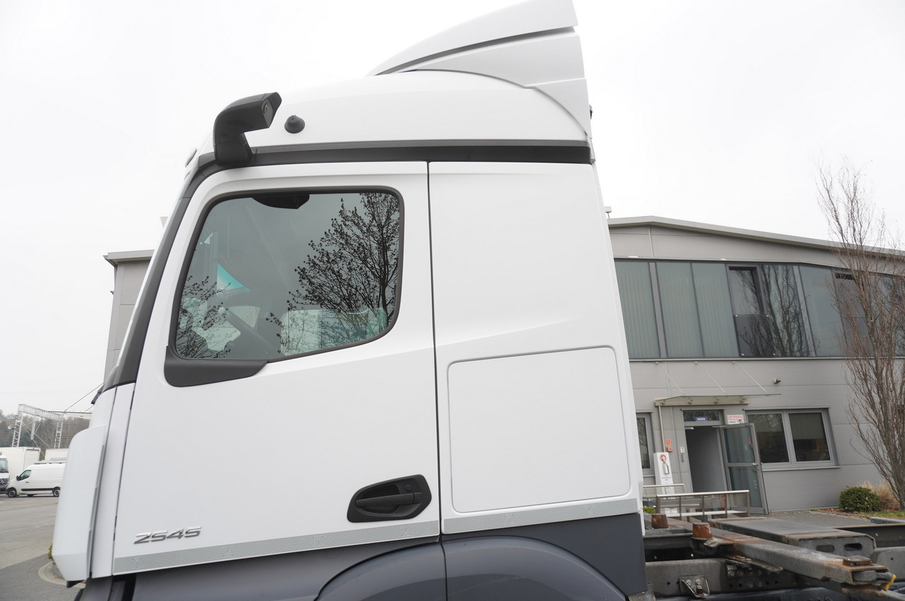 Leasing of MERCEDES-BENZ Actros 2545 6×2 MP5 / ADR / several units MERCEDES-BENZ Actros 2545 6×2 MP5 / ADR / several units: picture 14 Leasing of MERCEDES-BENZ Actros 2545 6×2 MP5 / ADR / several units MERCEDES-BENZ Actros 2545 6×2 MP5 / ADR / several units: picture 14