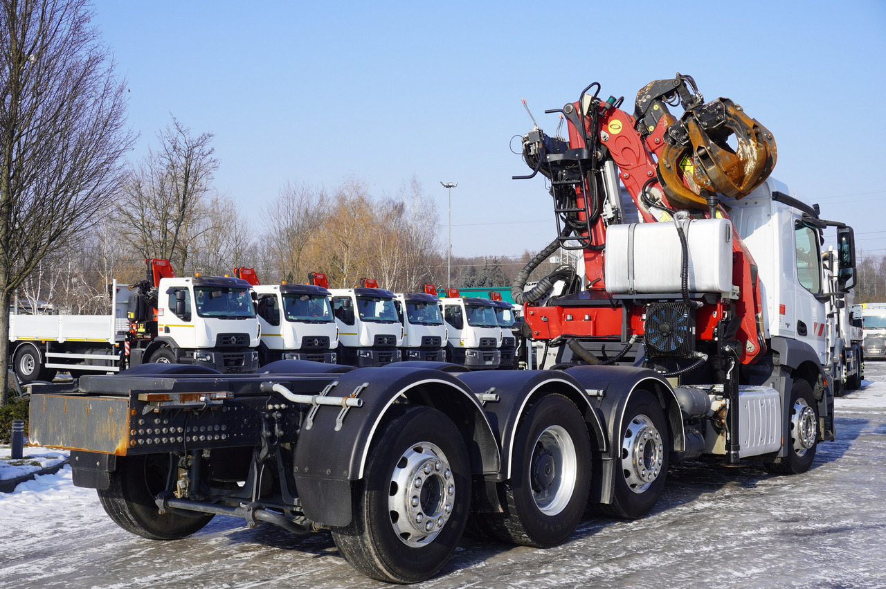 MERCEDES-BENZ Antos 3240 8×2 / Typhoon L170Z3 crane / remote control / rotator / 3 steered axles - Tow truck: picture 5 MERCEDES-BENZ Antos 3240 8×2 / Typhoon L170Z3 crane / remote control / rotator / 3 steered axles - Tow truck: picture 5