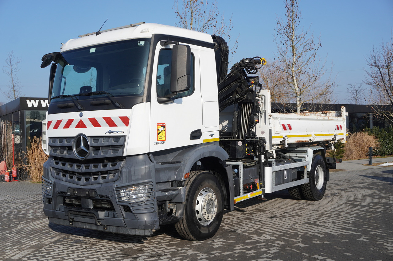 MERCEDES-BENZ Arocs 1833 / 87,000 km!!! / Hds HIAB X-DUO 128 B-2 / three-sided tipper - Crane truck, Crane truck: picture 3 MERCEDES-BENZ Arocs 1833 / 87,000 km!!! / Hds HIAB X-DUO 128 B-2 / three-sided tipper - Crane truck, Crane truck: picture 3