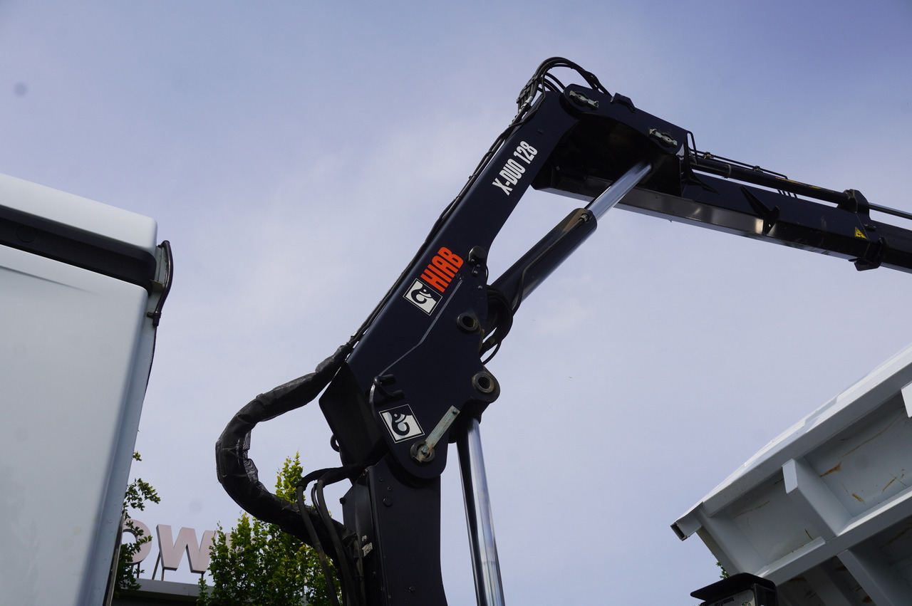 Crane truck, Crane truck MERCEDES-BENZ Arocs 1833 / 87,000 km!!! / Hds HIAB X-DUO 128 B-2 / three-sided tipper: picture 11