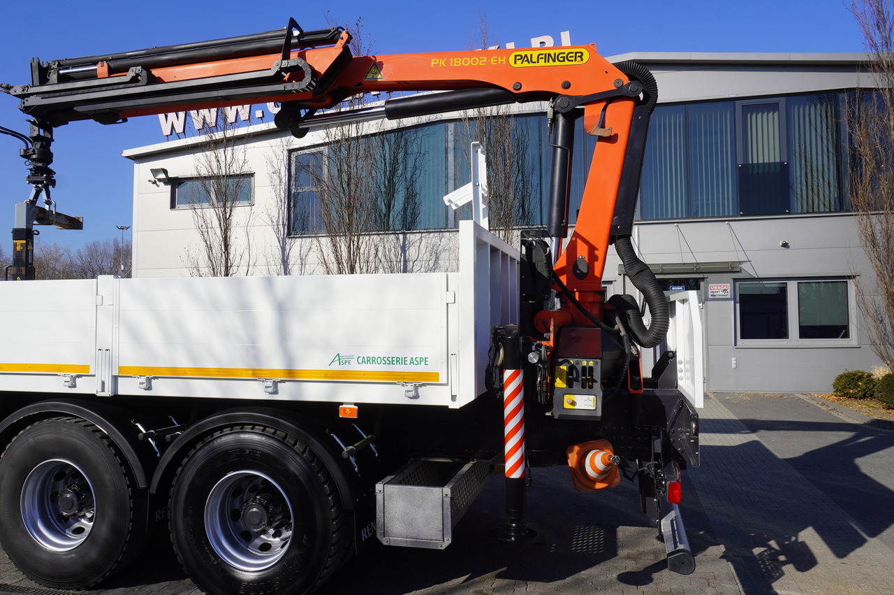 RENAULT C380 / 6x4 / HDS Palfinger PK 18002-EH 6000 kg - Crane truck: picture 5 RENAULT C380 / 6x4 / HDS Palfinger PK 18002-EH 6000 kg - Crane truck: picture 5