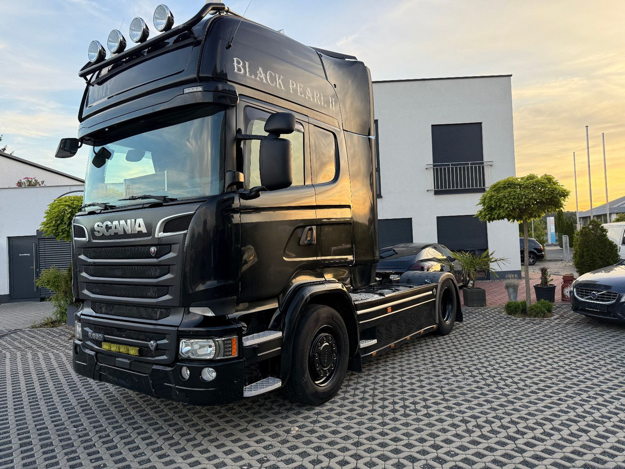 Scania R 520 V8 - Tractor unit: picture 2 Scania R 520 V8 - Tractor unit: picture 2