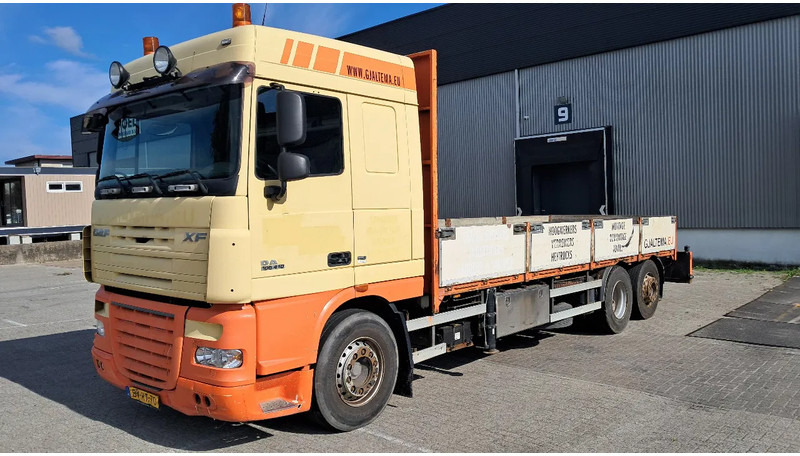 DAF XF 105 410 Spacecab 6x2 Euro 5 - Dropside/ Flatbed truck: picture 1 DAF XF 105 410 Spacecab 6x2 Euro 5 - Dropside/ Flatbed truck: picture 1