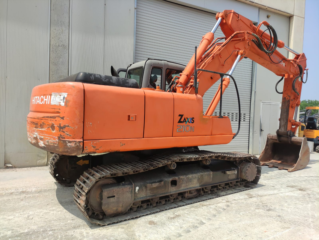 HITACHI ZX210N - Crawler excavator: picture 2 HITACHI ZX210N - Crawler excavator: picture 2