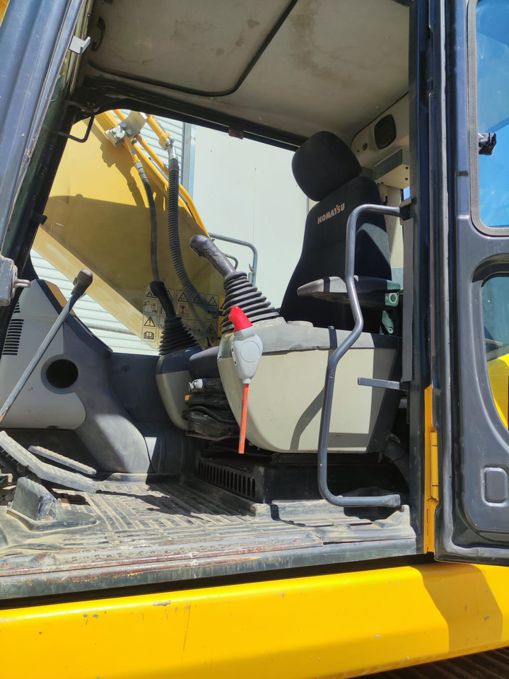 KOMATSU PC210NLC-8 - Crawler excavator: picture 5 KOMATSU PC210NLC-8 - Crawler excavator: picture 5