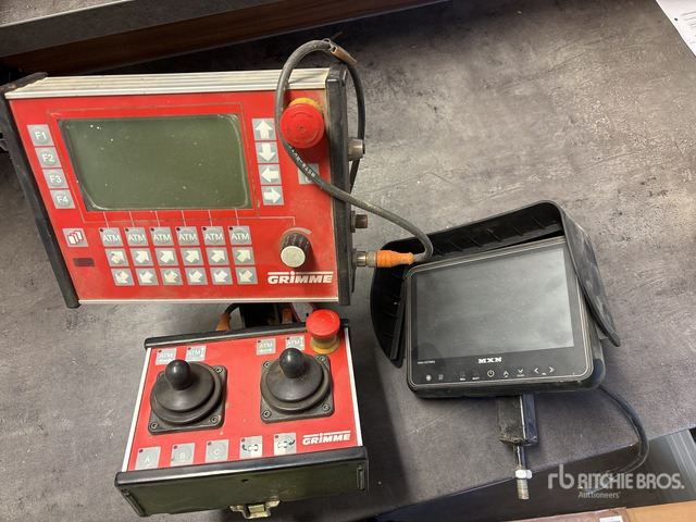 2006 Grimme GV3000 - Potato harvester: picture 1 2006 Grimme GV3000 - Potato harvester: picture 1