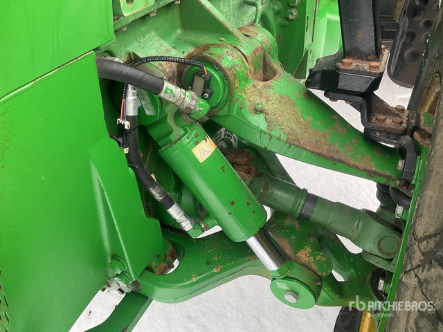 2008 John Deere 8330 4WD Tractor - Farm tractor: picture 5 2008 John Deere 8330 4WD Tractor - Farm tractor: picture 5