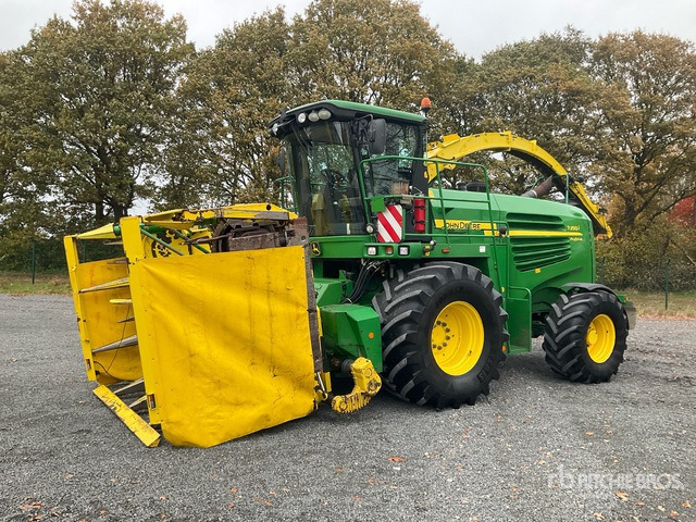 2009 John Deere 7350i ProDrive 4WD Forage Harvester - Forage harvester: picture 2 2009 John Deere 7350i ProDrive 4WD Forage Harvester - Forage harvester: picture 2