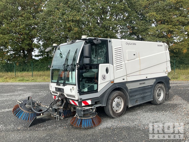 2015 Bucher CityCat CC5006 XL Sweeper/ Kehrmaschine - Road sweeper: picture 1 2015 Bucher CityCat CC5006 XL Sweeper/ Kehrmaschine - Road sweeper: picture 1