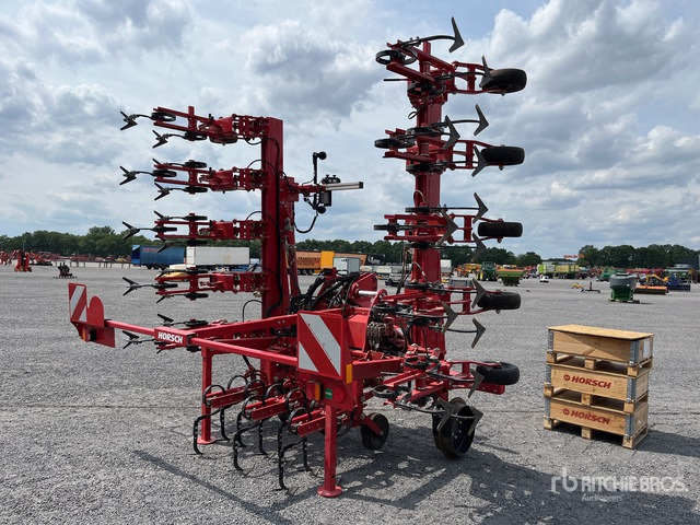 2021 Horsch Transformer 6VF 6 m 3-Point Unkrautstriegel - Soil tillage equipment: picture 3 2021 Horsch Transformer 6VF 6 m 3-Point Unkrautstriegel - Soil tillage equipment: picture 3
