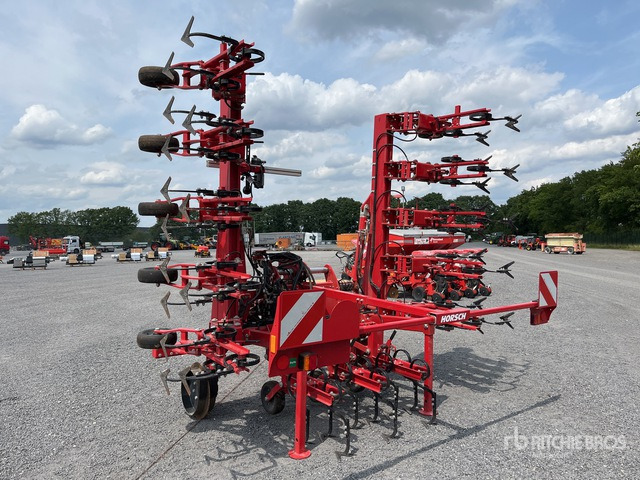 2021 Horsch Transformer 6VF 6 m 3-Point Unkrautstriegel - Soil tillage equipment: picture 4 2021 Horsch Transformer 6VF 6 m 3-Point Unkrautstriegel - Soil tillage equipment: picture 4