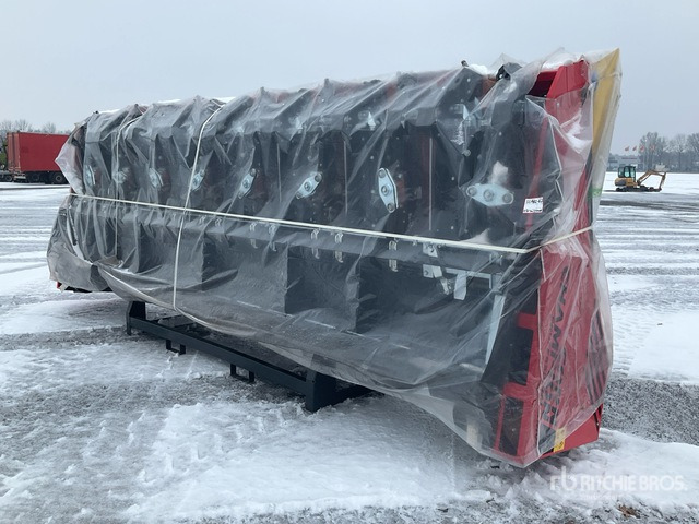 2024 Ziegler Corn Master 8 Row (Unused) Combine Header - Combine header: picture 3 2024 Ziegler Corn Master 8 Row (Unused) Combine Header - Combine header: picture 3