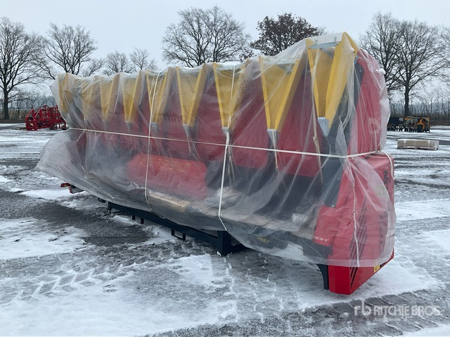 2024 Ziegler Corn Master 8 Row (Unused) Combine Header - Combine header: picture 2 2024 Ziegler Corn Master 8 Row (Unused) Combine Header - Combine header: picture 2