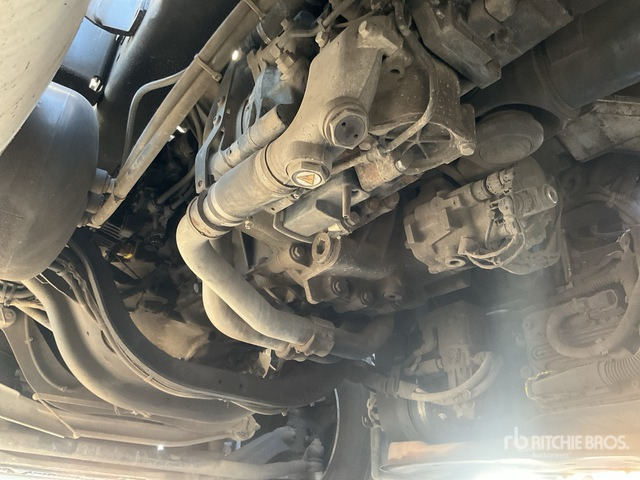 2015 Mercedes-Benz Actros 1845LS 4x2 S/A S/A Sleeper Truck Tractor - Tractor unit: picture 5 2015 Mercedes-Benz Actros 1845LS 4x2 S/A S/A Sleeper Truck Tractor - Tractor unit: picture 5