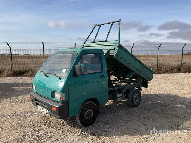 1996 Piaggio Porter 4 Dump Truck: Light Duty - Tipper: picture 1 1996 Piaggio Porter 4 Dump Truck: Light Duty - Tipper: picture 1