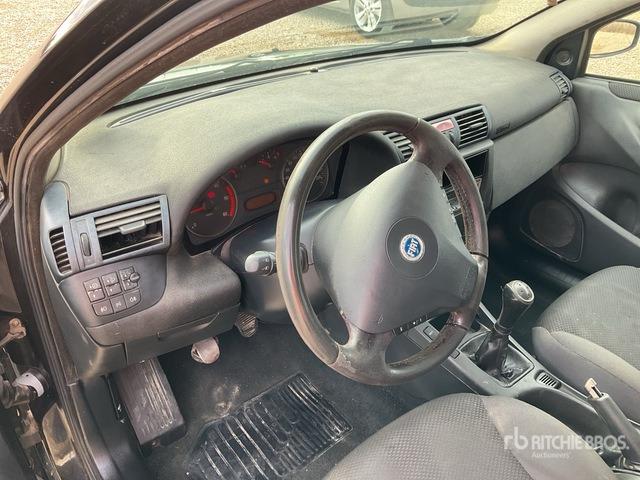 2003 Fiat Stilo Automobile - Car: picture 5 2003 Fiat Stilo Automobile - Car: picture 5