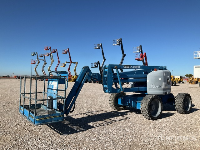 2003 Genie Z-45/25 4WD Diesel Articulating Boom Lift - Articulated boom: picture 3 2003 Genie Z-45/25 4WD Diesel Articulating Boom Lift - Articulated boom: picture 3