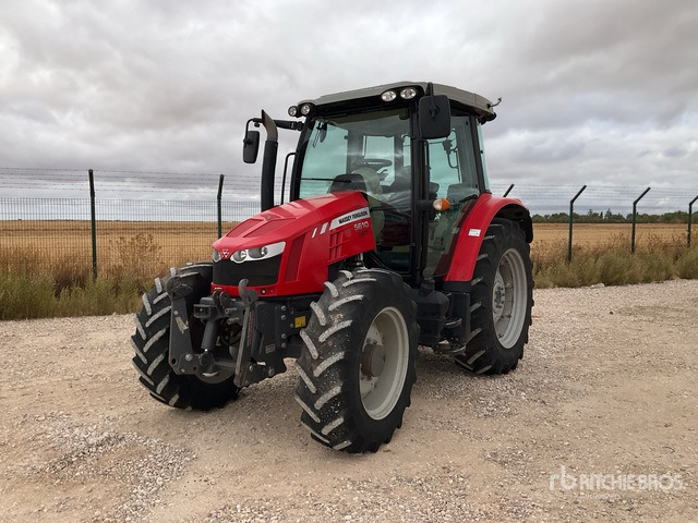 2014 Massey Ferguson MF 5610 4RM 4WD Tractor - Farm tractor: picture 1 2014 Massey Ferguson MF 5610 4RM 4WD Tractor - Farm tractor: picture 1