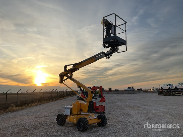 2019 Nifty-Lift HR12D 4WD Diesel Articulating Boom Lift - Articulated boom: picture 4 2019 Nifty-Lift HR12D 4WD Diesel Articulating Boom Lift - Articulated boom: picture 4