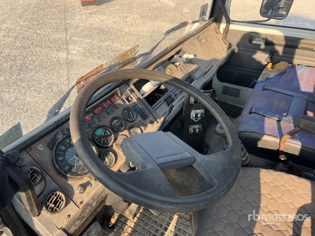 1989 Renault S170 4x2 Vacuum Tanker Truck - Vacuum truck: picture 4 1989 Renault S170 4x2 Vacuum Tanker Truck - Vacuum truck: picture 4