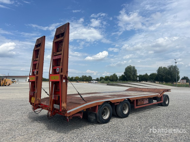 2002 DE Angelis 3R3201 8.45 m Tri/A Flatbed Trailer - Low loader trailer: picture 4 2002 DE Angelis 3R3201 8.45 m Tri/A Flatbed Trailer - Low loader trailer: picture 4