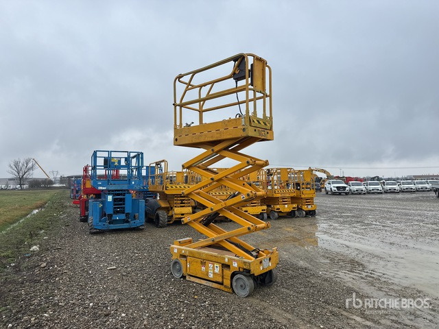 2006 Haulotte Optimum 8 Electric Scissor Lift - Scissor lift: picture 3 2006 Haulotte Optimum 8 Electric Scissor Lift - Scissor lift: picture 3