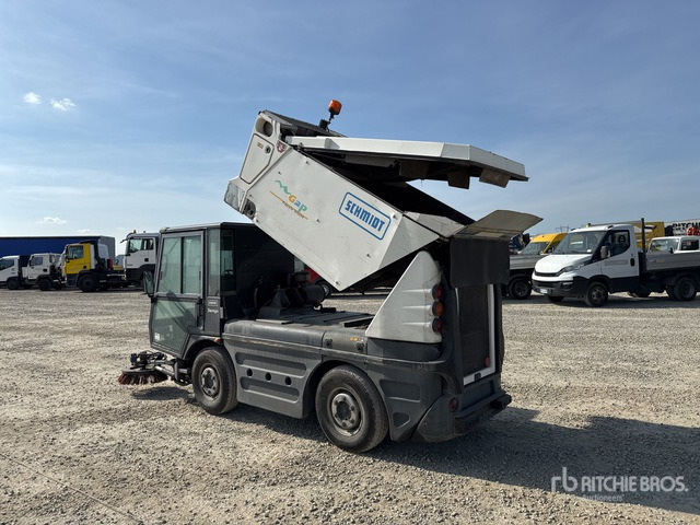 2006 Schmidt Compact 200 Autocarro spazzatrice - Road sweeper: picture 3 2006 Schmidt Compact 200 Autocarro spazzatrice - Road sweeper: picture 3