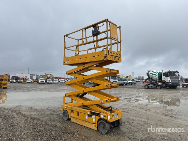 2007 Haulotte Compact 10N Electric Scissor Lift - Scissor lift: picture 1 2007 Haulotte Compact 10N Electric Scissor Lift - Scissor lift: picture 1