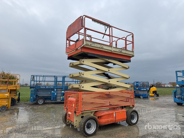 2007 JLG 4069LE Electric Scissor Lift - Scissor lift: picture 2 2007 JLG 4069LE Electric Scissor Lift - Scissor lift: picture 2