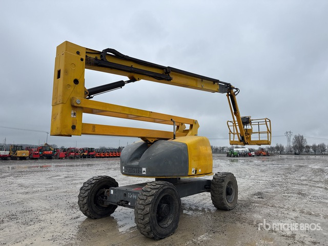 2008 Haulotte HA20PX Articulating Boom Lift - Articulated boom: picture 3 2008 Haulotte HA20PX Articulating Boom Lift - Articulated boom: picture 3