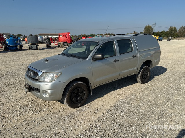 2010 Toyota Hylux 4x4 Crew Cab Pickup - Pickup truck: picture 2 2010 Toyota Hylux 4x4 Crew Cab Pickup - Pickup truck: picture 2